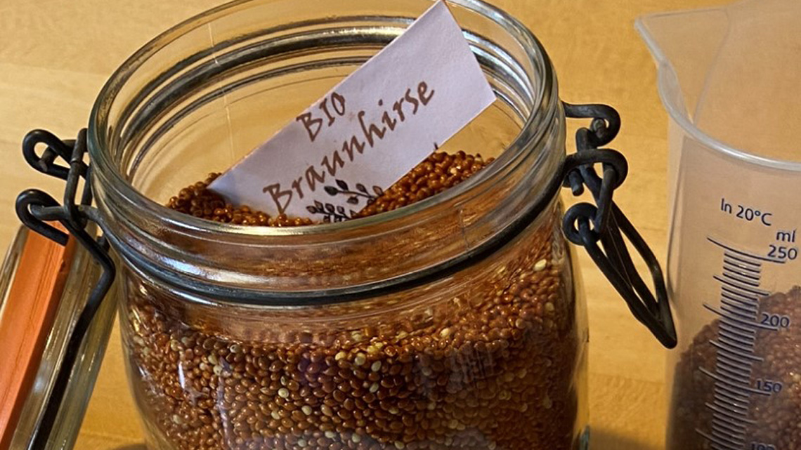 Braunhirse-Leinensackerl als Wärmekompresse