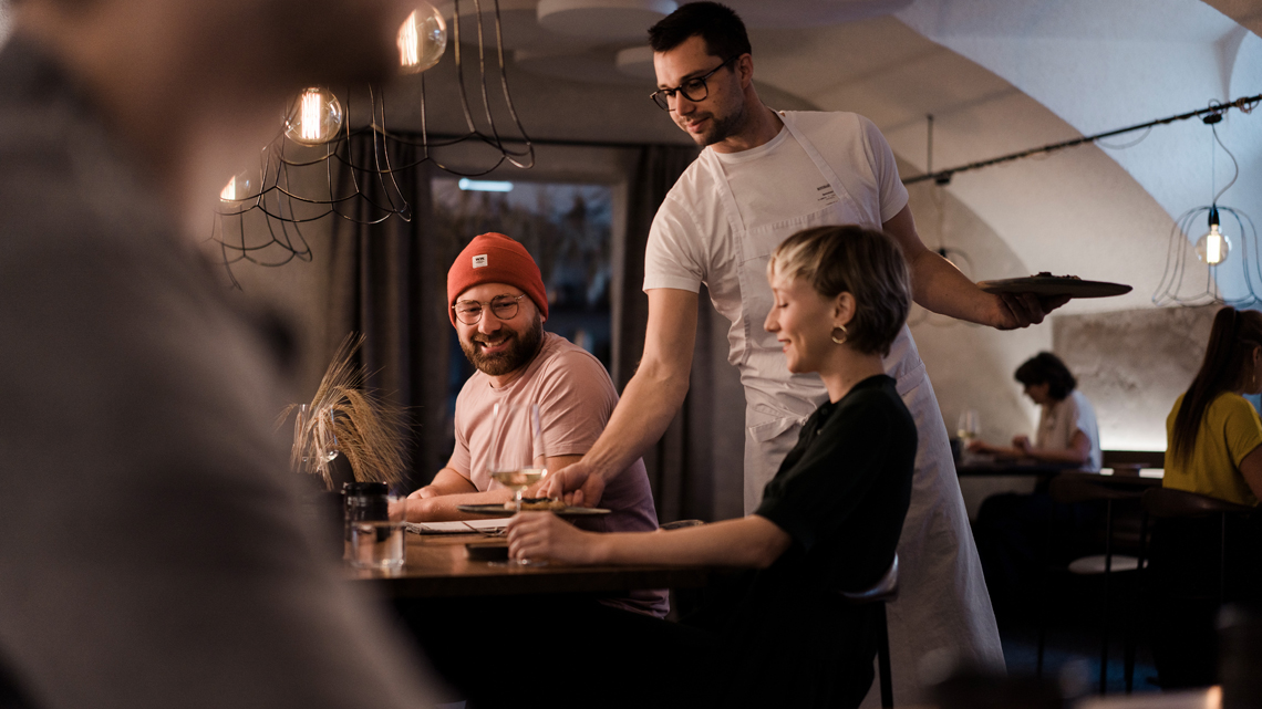 10 junge Spitzenköche, die Gourmets kennen sollten